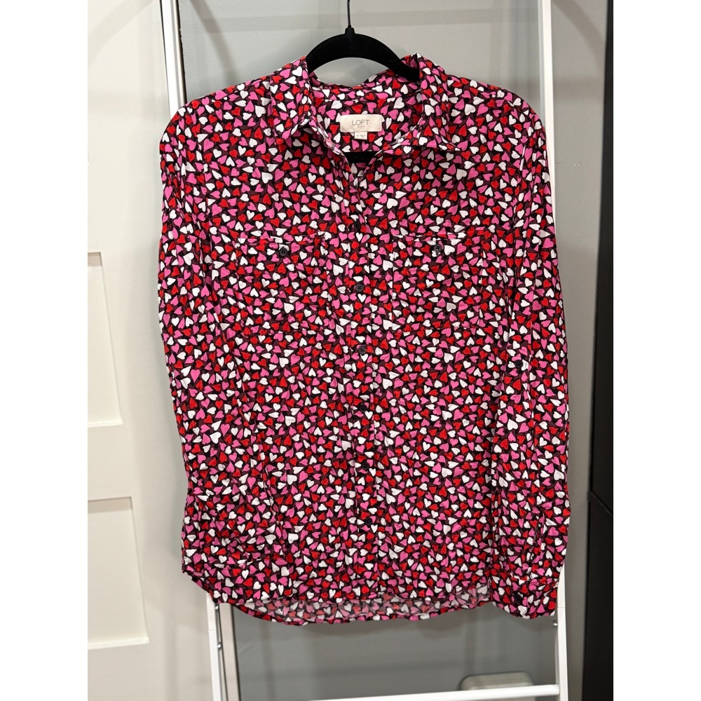 Loft Romantic Coquette Heart Print Button Up Shirt Long Sleeve Career Work Sz M